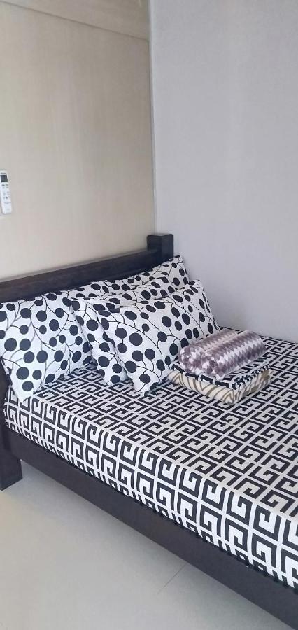 Yhanz Z Sea Residences Pasay Luaran gambar